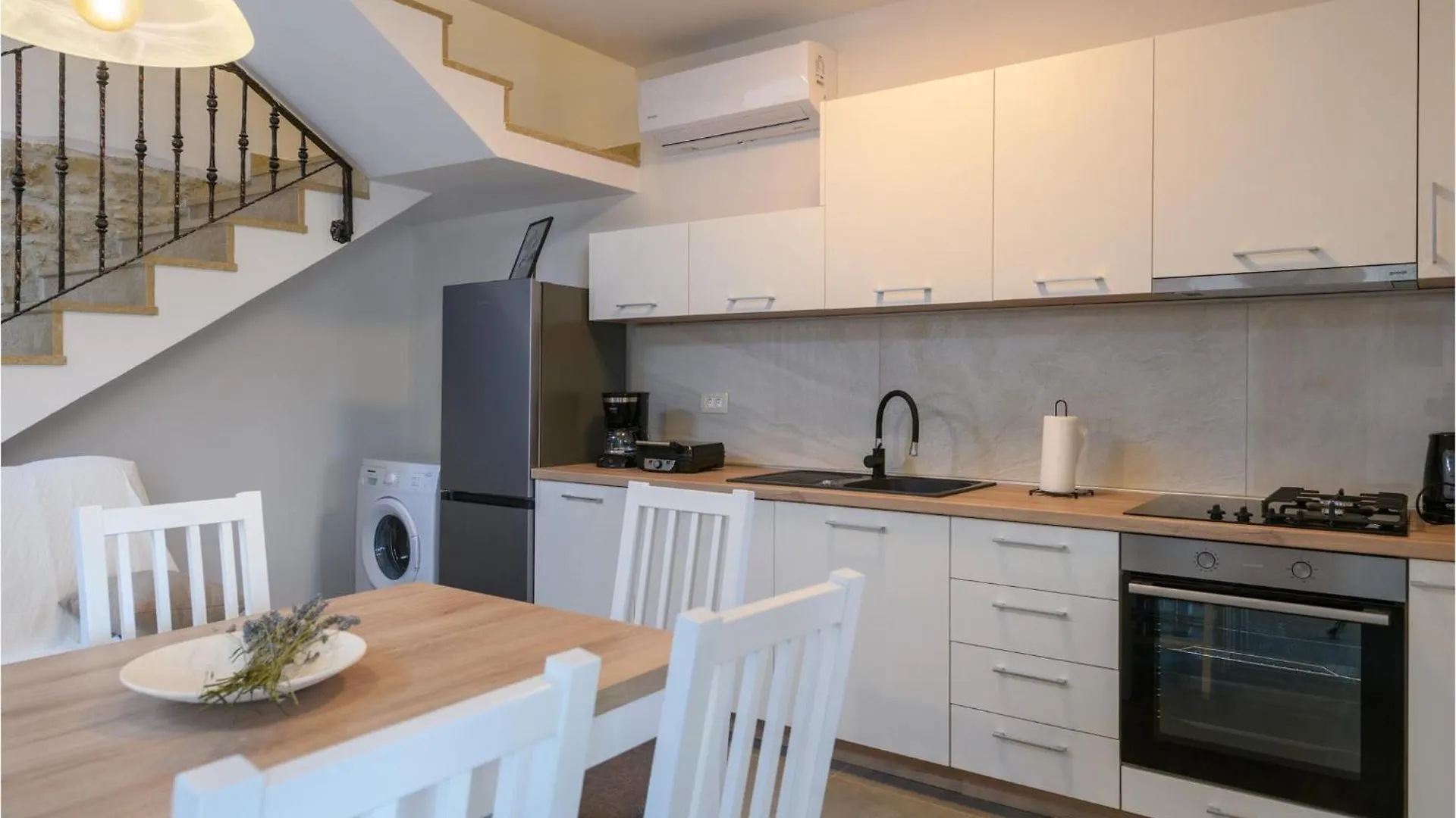 Lovely Home In Susnjevica With Wifi